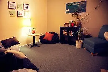 Auberge Saintlo Montreal Hostel