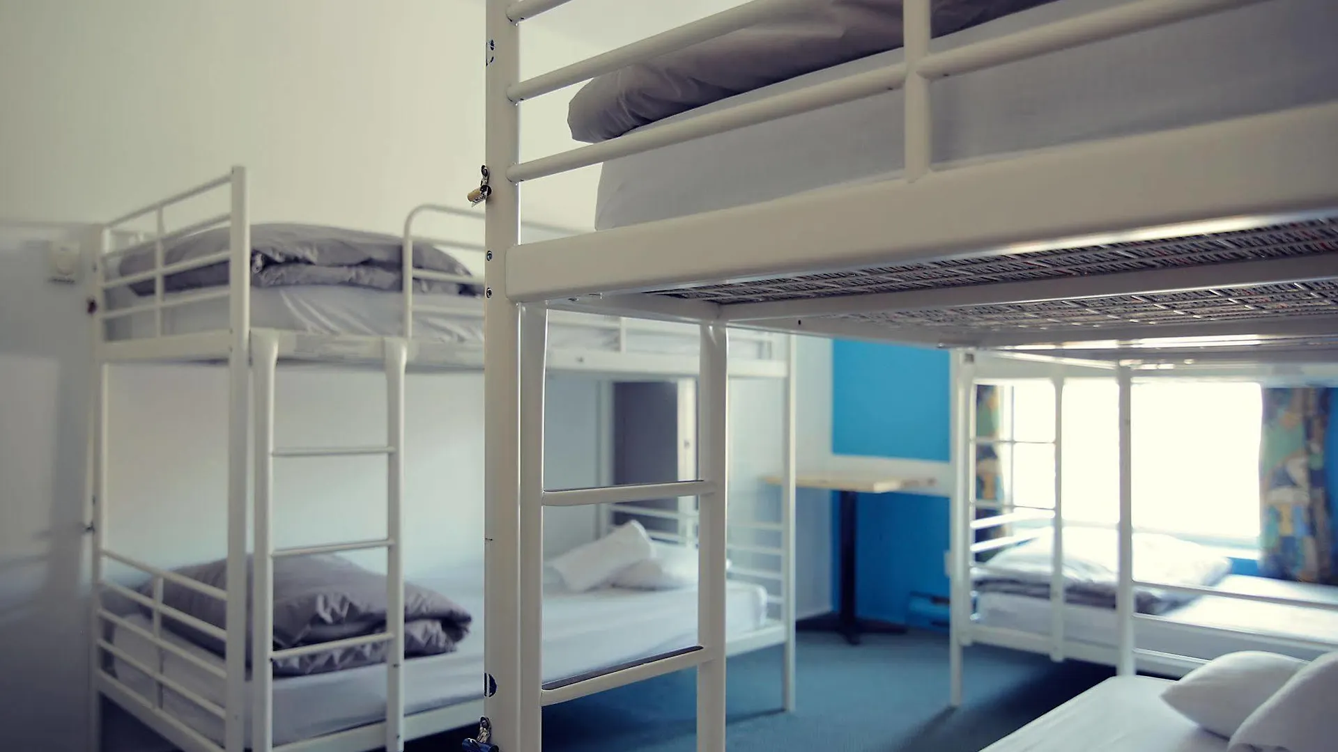 Auberge Saintlo Montreal Hostel Canada