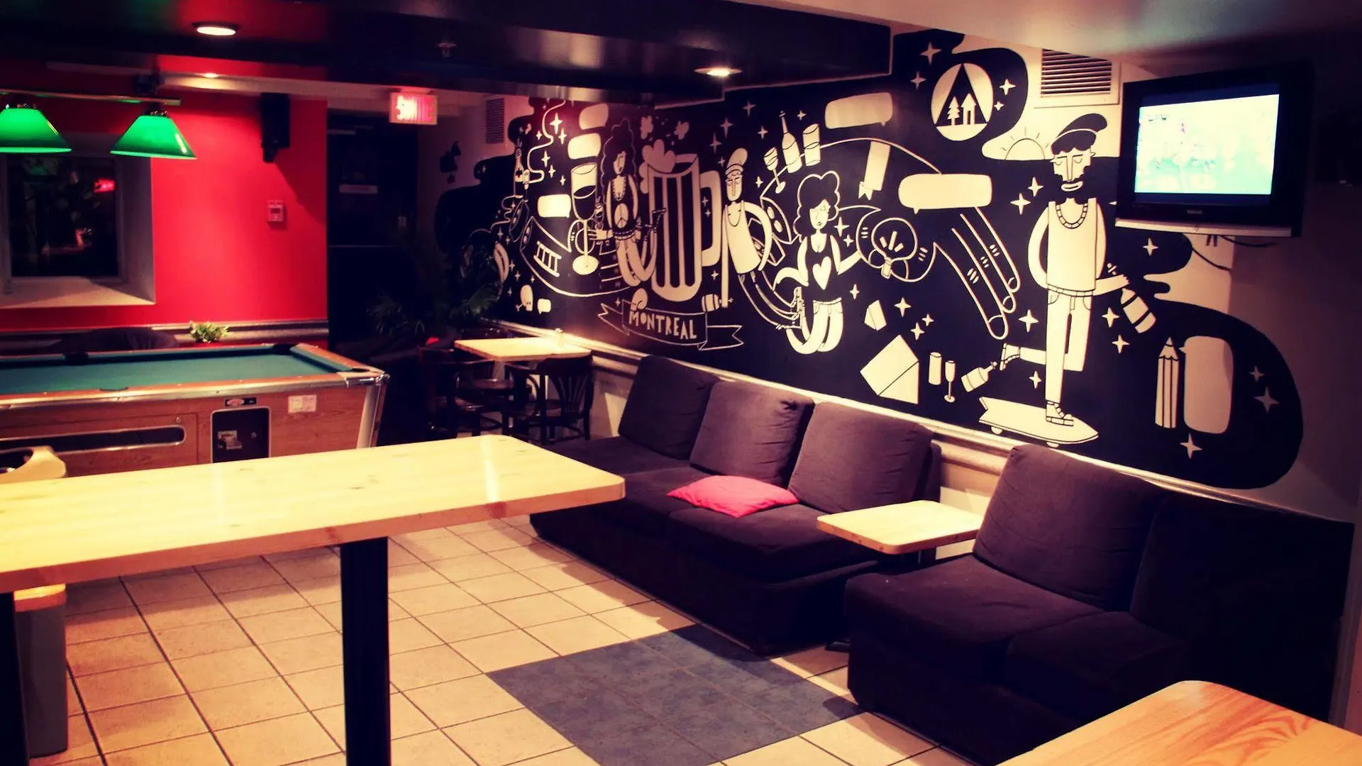 Auberge Saintlo Montréal Hostel Montreal